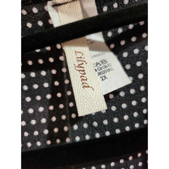 SOLD SOLD SOLD!! Lilypad Black and White Polka Dot Cardigan in a size 2X - Picture 4 of 6